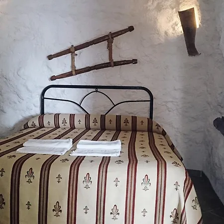 Cuevas El Atochal Aparthotel *